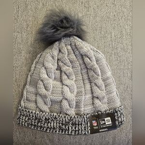 New Era Gray Knit Pom-Pom Beanie